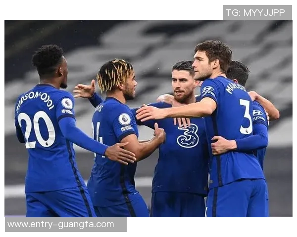 滕哈赫回忆执教阿贾克斯时压制切尔西的辉煌时刻与如今惨败的对比