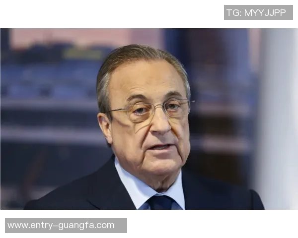 记者:因凡蒂诺呼吁大家为切费林弗洛伦蒂诺和纳赛尔热烈鼓掌致敬